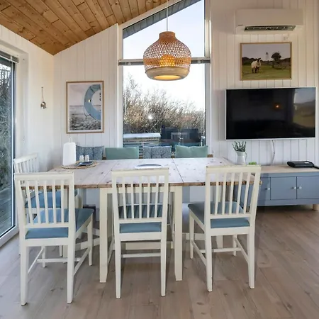 Сasa de vacaciones With Sea View Near Lonstrup *