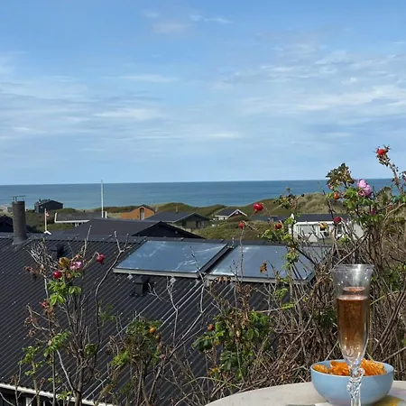 Сasa de vacaciones With Sea View Near Lonstrup *